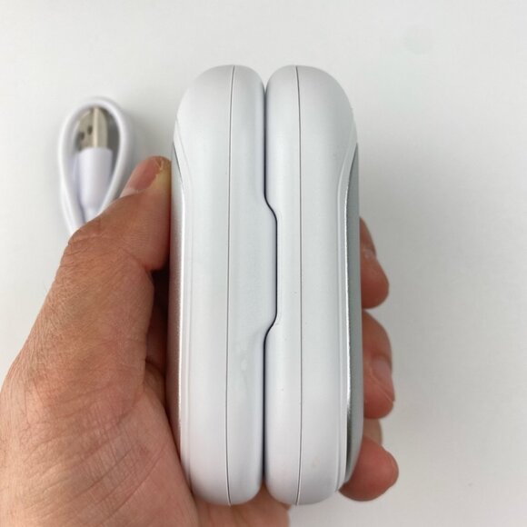 Brand New 6000mAh Rechargeable 2-in-1 Hand Warmer with 3 Heat Levels, Silver - Picture 4 of 11
